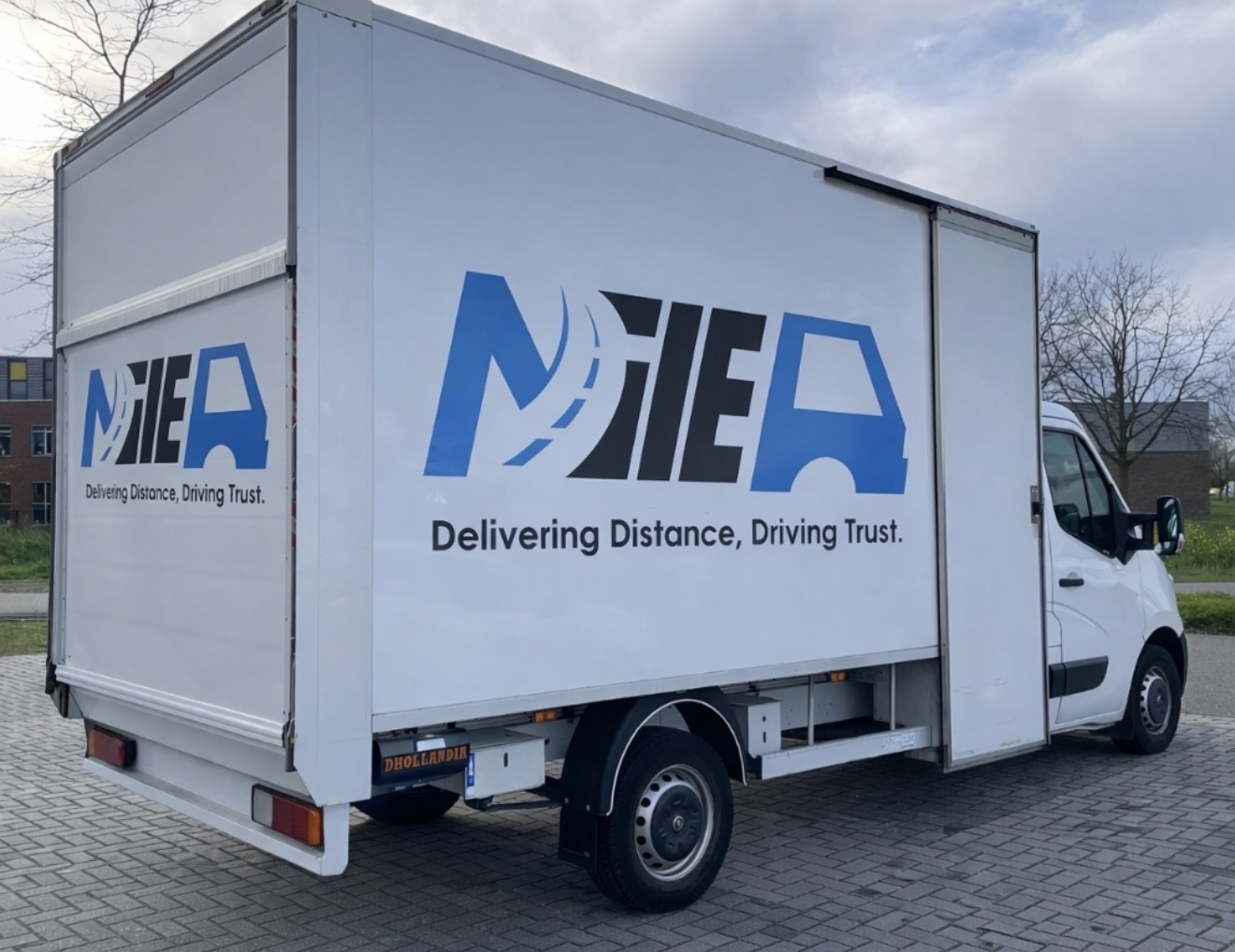 NileTrans bakwagen met laadklep